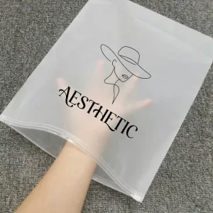 Kleding Verpakkingszakken Leverancier Aangepaste Bedrukte Logo CPE Plastic Kleding Ritszak Garment Opslag Kleding T-shirt Verpakkingszak