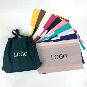 Bunte, individuell bedruckte kleine Plastiktüten mit Kordelzug für Socken, Kleidung, Verpackung