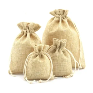 Túi đựng quà bằng jute thân thiện với môi trường màu be in logo tùy chỉnh với dây rút