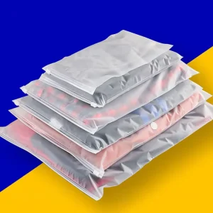 Op maat gemaakte logo bedrukte kleding ondergoed matte rits verpakkingszak op maat T-shirt verpakking frosted kleding ziplock zakken