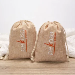 Benutzerdefinierte Logo bedruckte recycelbare Jute-Einkaufstasche für Schuhe & Kleidung, Staub-Zug-Geschenktüten für Textilverpackungen