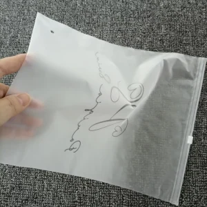Recycelbare Zipper-Taschen mit individuellem Logo für Bekleidungsverpackungen, wiederverwendbare PE Ziplock Taschen für Bekleidung