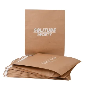 Benutzerdefinierte Kraftpapier-Taschen für T-Shirts, Bekleidung, Papierversandtaschen mit Klebestreifen und Reißstreifen