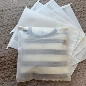 Individuelle weiche Textur Weiße Baumwollpapier Tasche Feuchtigkeitsbeständig Umweltfreundlich Langlebig Seiden-Druck Luxus-Logo-Druck Schuhe
