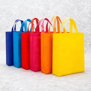 Bolsas de embalaje portátiles no tejidas reutilizables personalizadas, bolsa de supermercado ecológica para publicidad y compras de prendas
