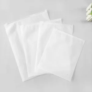 Tas Garment Resealable Translucent dengan Logo Cetak Kustom, Material CPE Ramah Lingkungan, MOQ Rendah