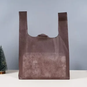 Vouwbare PP Niet-geweven T-shirt stijl tassen met W-bodem, op maat gemaakte bedrukte handgreep, cadeauverpakking