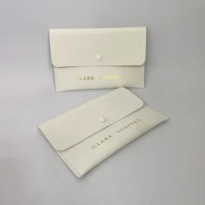 Andere Textilverpackung PU-Leder Umschlagtäschchen Verpackung Geschenktasche Verpackungsbeutel Leder Schmuck Knopf Aufbewahrungstasche