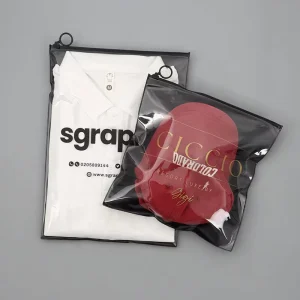 T-Shirt-Hutverpackung, schwarzer Reißverschlussbeutel, Plastikverpackungsbeutel für Kleidung, benutzerdefinierter schwarzer PVC-Reißverschlussbeutel