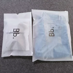 100% Biologisch Afbreekbare Zak Polybags voor Kleding Fabrikant Pe Verpakkingszakken Aangepaste Plastic Zak met Logo Print