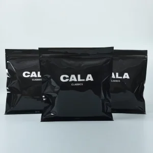 Aangepaste bedrukte 3,5 g rechtopstaande zak met aluminiumfolie, geurwerende plastic verpakking, polyester folie zelfsluitende zak voor kleding