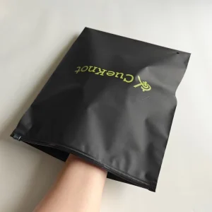 Индивидуальная упаковка с логотипом, матовая сумка из CPE для одежды, упаковка для шорт, джоггеров, штанов, одежды с отверстием