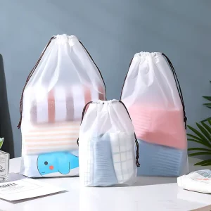Borsa trasparente in PE opaco con logo, per imballaggio di abbigliamento, biancheria intima, calze, sacchetto di stoccaggio con cordino