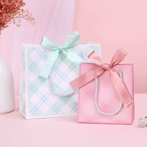 Túi giấy bọc giấy có kích thước logo tùy chỉnh, túi tái sử dụng với họa tiết in ấn, có tay cầm