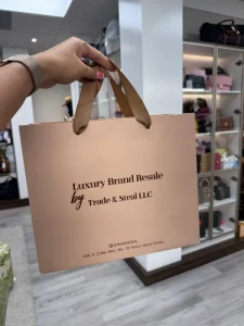 Individuelle Logo-Größe Luxus Kleidung Einkaufspapierverpackungstaschen für Hochzeitskleider