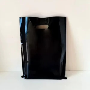 カスタムリサイクルポリTシャツバッグ ダイカットハンドル グローサリービジネスプロモーション PEプラスチックショッピングバッグ ロゴ入り