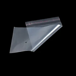 カスタム自己粘着プラスチックポリバッグ クリアトランスペアレント OPP & BOPP 様々なサイズ 衣類包装用 カスタムロゴ