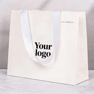 Túi giấy in logo tùy chỉnh với tay cầm ruy băng