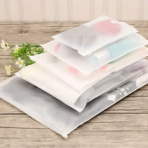 Copertura per abiti con zip trasparente personalizzata, borsa per t-shirt in plastica, cappello, felpa, abbigliamento per bambini, confezione in borsa opaca