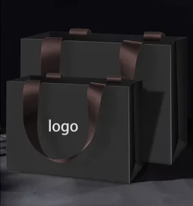Individuell gestaltete Papiertaschen für Geschenke, Mode, Kleidung, Schmuckverpackung, Einkaufstaschen mit Logo für Unternehmen