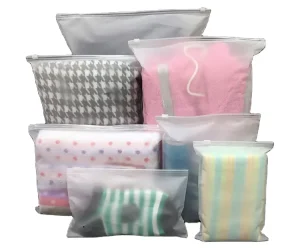 Prix d'usine Sac en plastique CPE froissé avec zip personnalisé pour vêtements, sacs en plastique à fermeture éclair