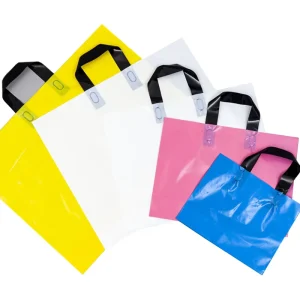 Sacs de shopping en plastique réutilisables personnalisés avec impression de haute qualité pour emballage de vêtements