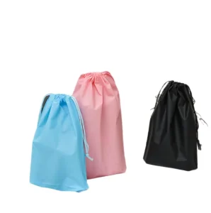 Paquete de bolsas de drawstring CPE en stock, pequeñas, para almacenamiento de cosméticos, ropa, bolsa de plástico con logo impreso personalizado