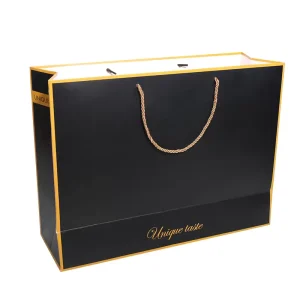 Sacs de packaging personnalisés en papier noir laminé, imperméables, pour boutiques