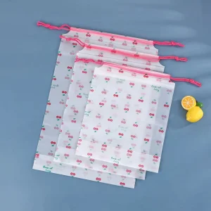 Grande borsa di imballaggio in PE riciclato con logo stampato personalizzato, sacchetti con coulisse opaca per abbigliamento e cosmetici