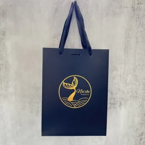 Luxus Verpackungsbeutel Benutzerdefiniertes Logo Geschenktüte Mattes Kunstpapier Markenlogo Einzelhandels Einkaufstüten mit Ripsbandgriffen