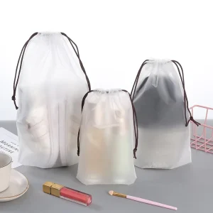 ポリエステルドローストリングバッグ マットプラスチック ロゴカスタム印刷 PVCドローストリングバッグ フロステッドEVA衣類包装バッグ