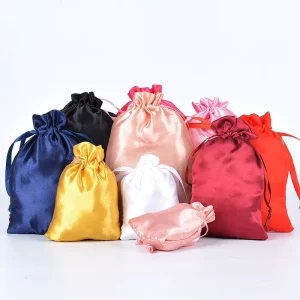 Sacchetto in Raso con Coulisse per Gioielli con Logo Impresso Personalizzato - Riciclabile e Disponibile per Imballaggio di Regali per Capelli, Cosmetici, Feste e Natale