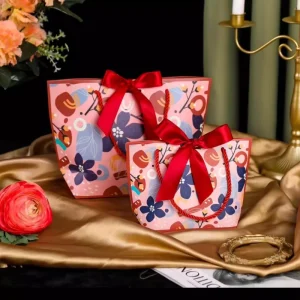 Benutzerdefinierte Logo elegante bunte Papiertüten, recycelbare Druckmusterverpackung, mit Griffen und Zubehör