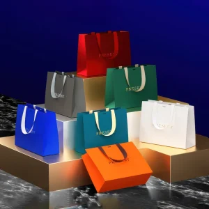 Aangepaste bedrukte luxe kunstpapieren tassen, modetassen, geschenkzakken met handvat