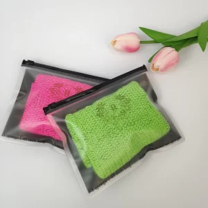 Transparante waterdichte PVC ziplock zak volledig bedrukte op maat gemaakte logo PVC make-up zak spons verpakkingszak
