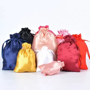 Sac à cordon en satin, sac anti-poussière, adapté pour bijoux, fêtes, emballage de cosmétiques